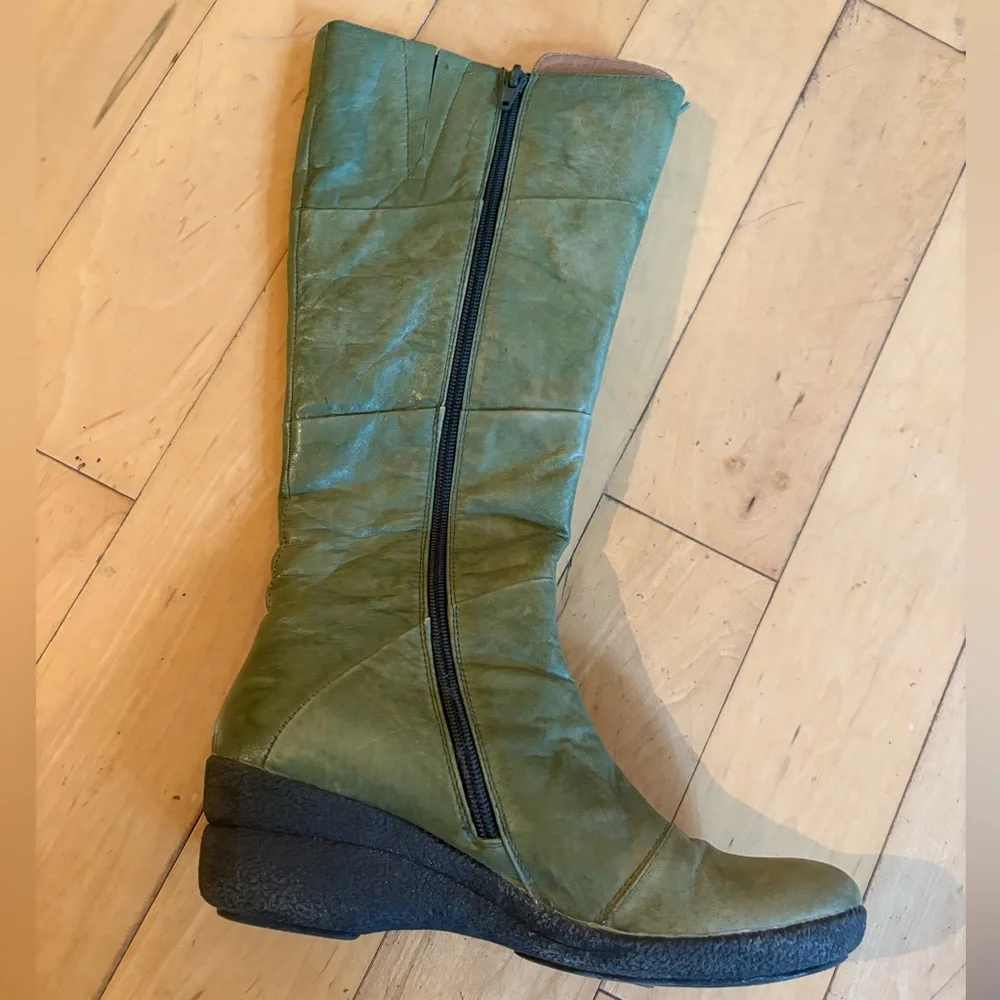 Miz Mooz Sage Green Leather Boots - 38 - Picture 7 of 11